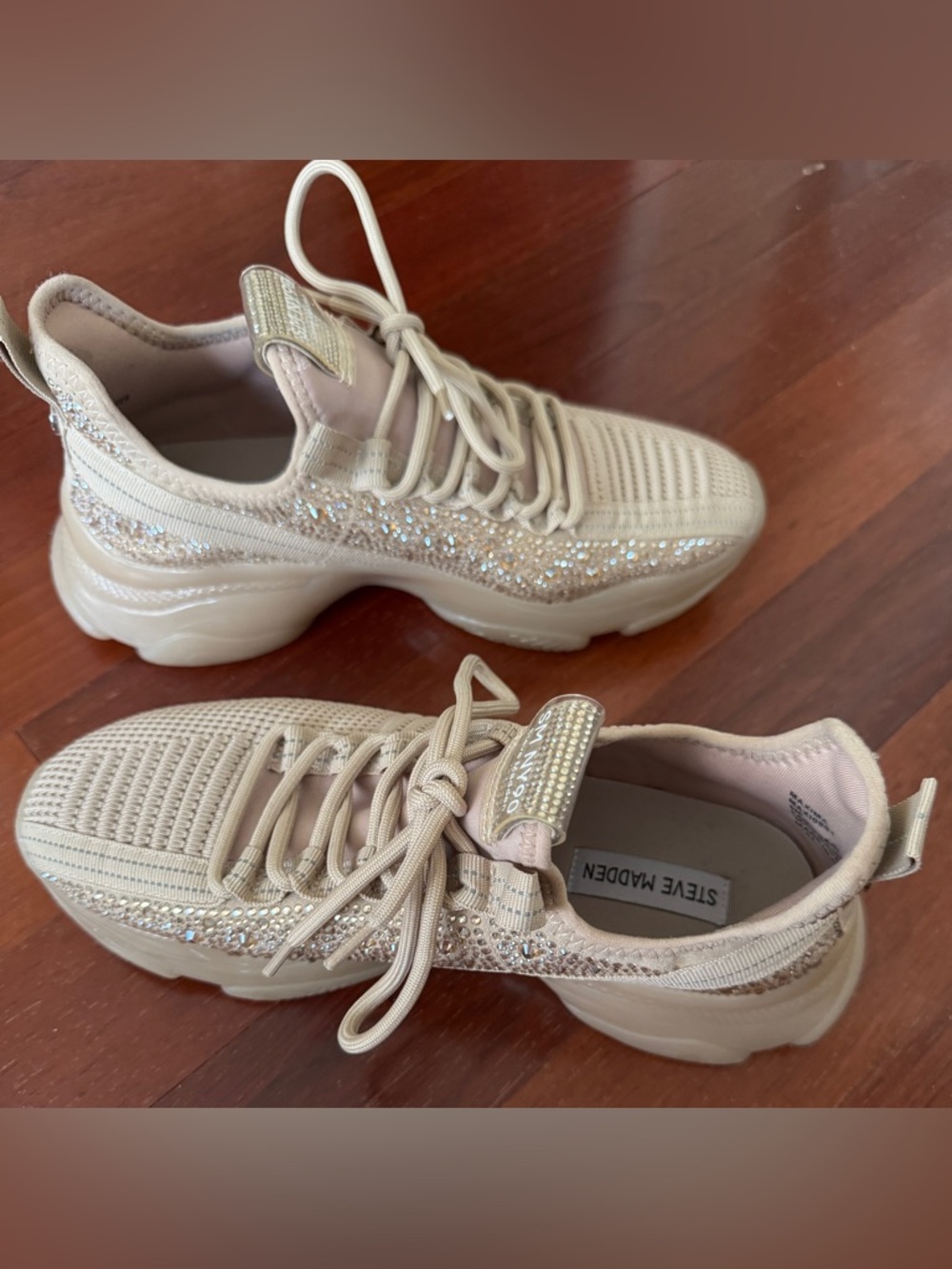 Steve Madden Beige Knit Rhinestone Platform Sneakers Size 9M